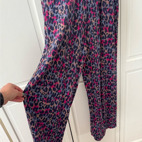 Pact Revive Deep V Jumpsuit in Multicolor Animal Print sz S - Picture 6 of 8